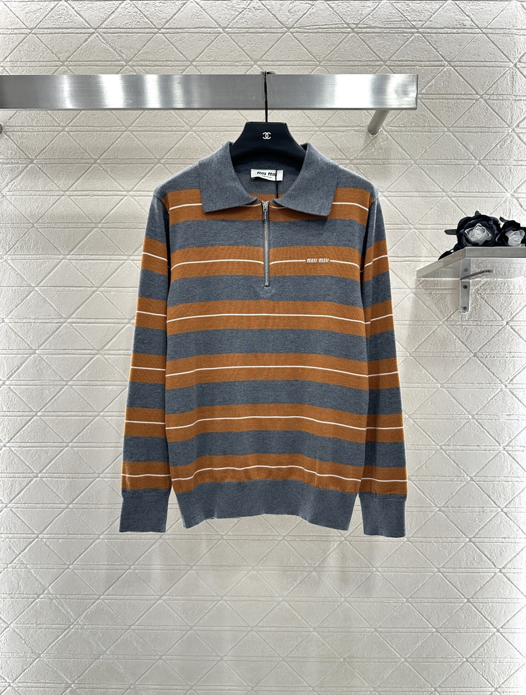 ♥Miumi*♥2025新品上架 翻领针织长袖定制YB羊毛纱线织造 柔软舒适 洋气显瘦 翻领𝑝𝑜𝑙𝑜长袖