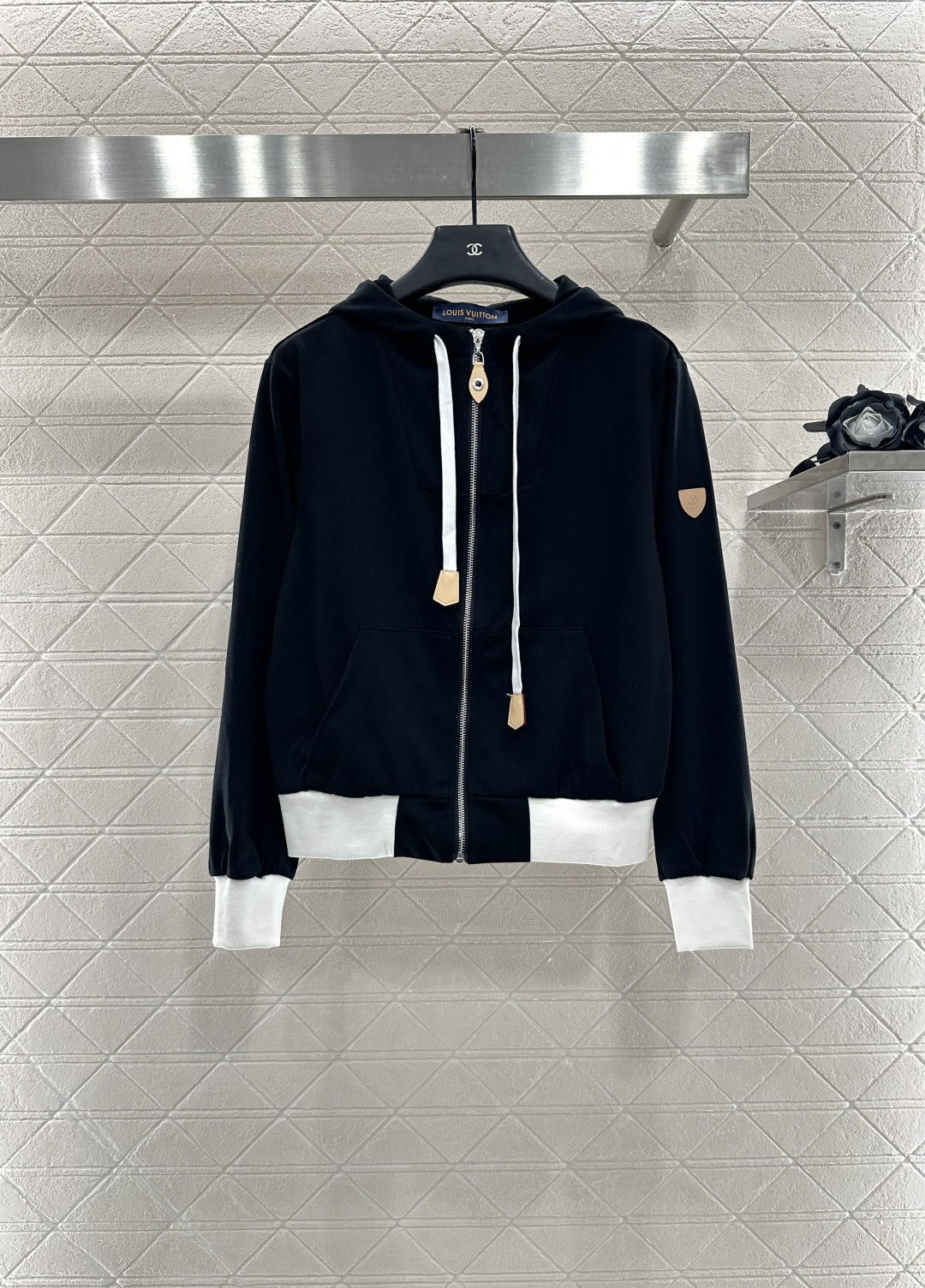 ♥Louis Vuitto*♥2025新品上架 休闲夹克外套短裤套装定制YB斜纹全棉材质 透气舒适 垂顺