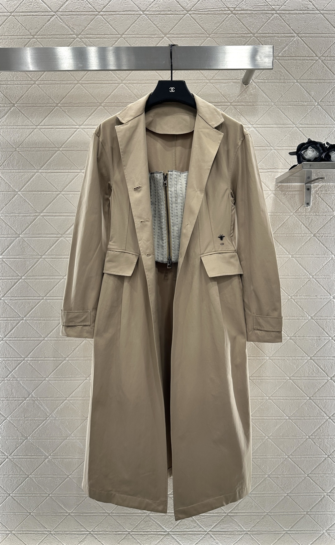 ♥Dio*♥2025新品上架 翻领收腰风衣外套定制YB进口全棉风衣材质 经过工艺处理 挺括有型 质感高级