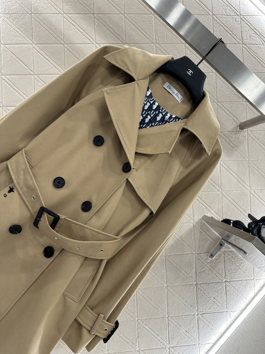 ♥Dio*♥2025新品上架 翻领腰带风衣外套定制YB进口风衣材质 工艺处理 挺括有型 质感高级 翻领中