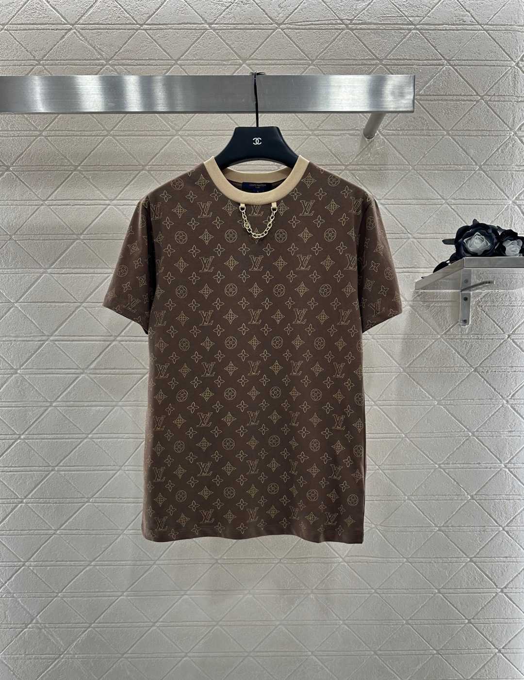 ♥Louis Vuitto*♥2025新品上架 圆领印花链条𝑇𝑒𝑒定制YB斜纹全棉材质 透气舒适 质感十