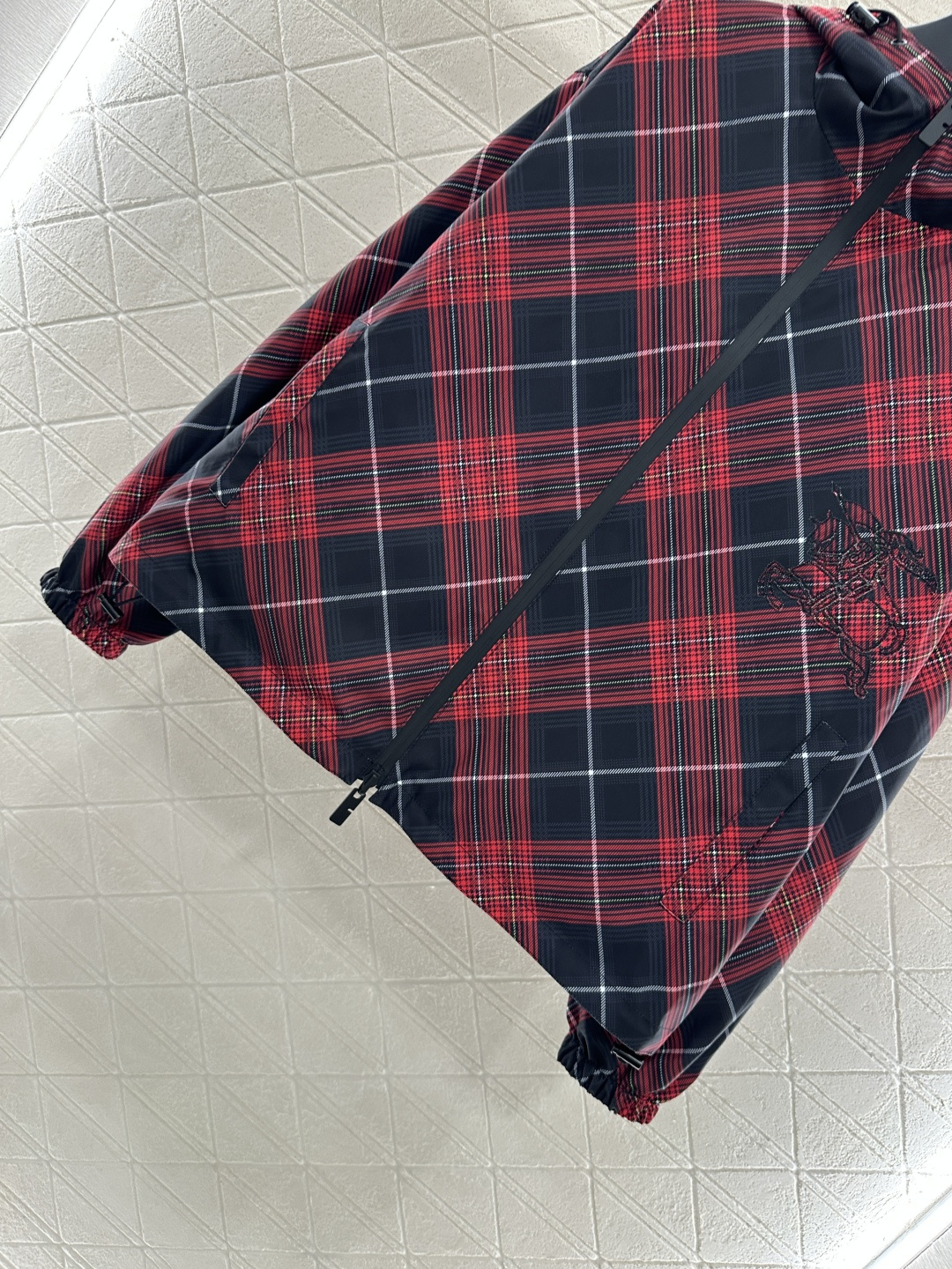 ♥Burberr*♥ 2025新品上架 两面穿连帽格纹外套定制YB进口冲锋尼龙材质 质感挺括有型 亲肤防