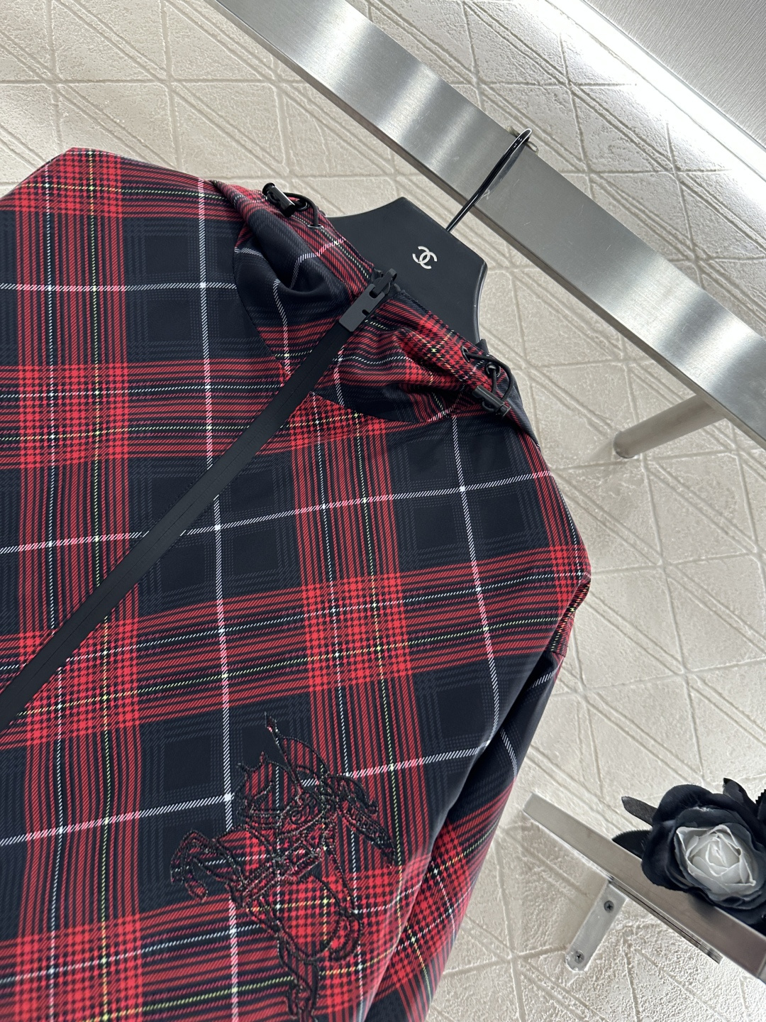 ♥Burberr*♥ 2025新品上架 两面穿连帽格纹外套定制YB进口冲锋尼龙材质 质感挺括有型 亲肤防