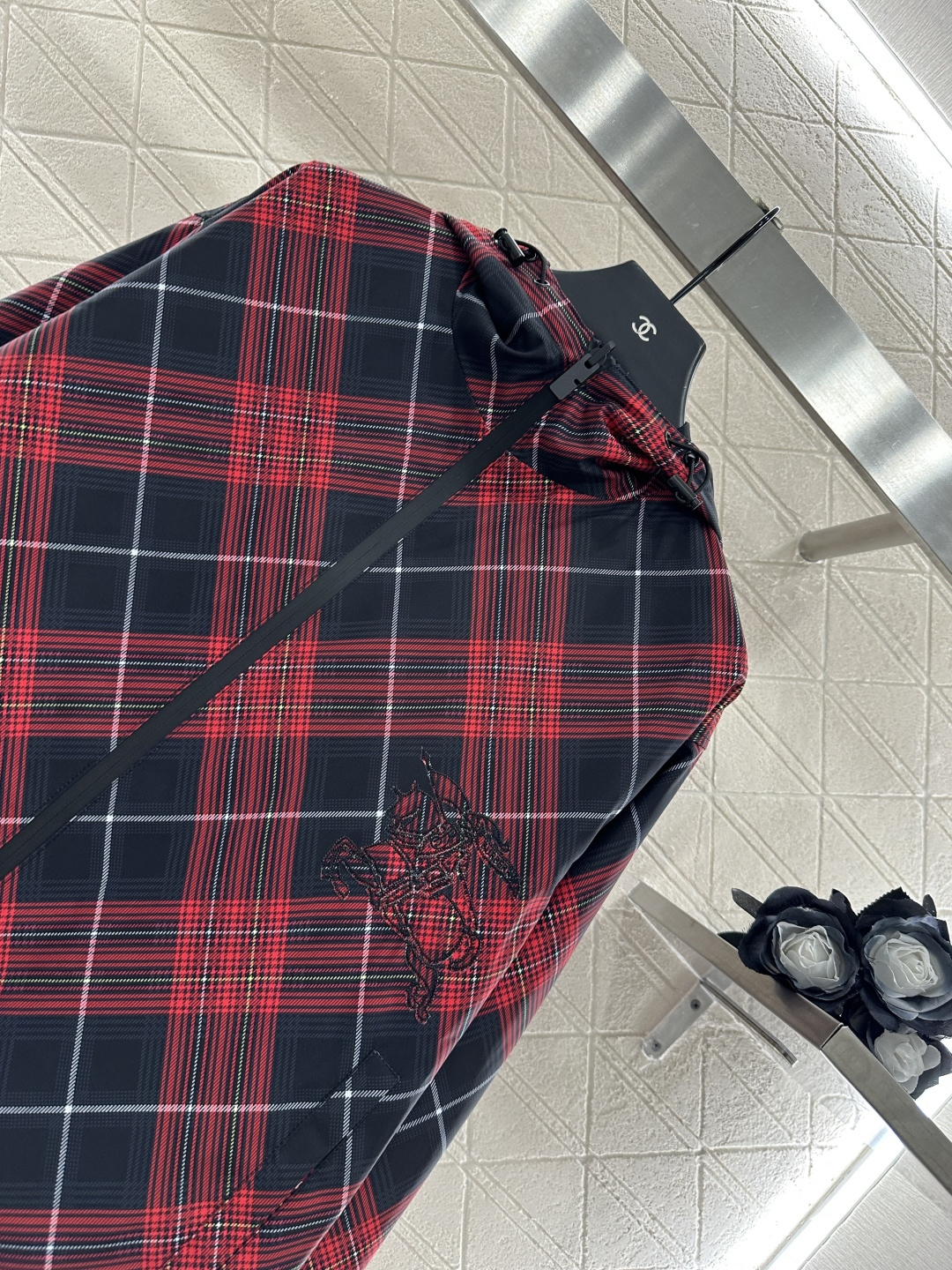 ♥Burberr*♥ 2025新品上架 两面穿连帽格纹外套定制YB进口冲锋尼龙材质 质感挺括有型 亲肤防