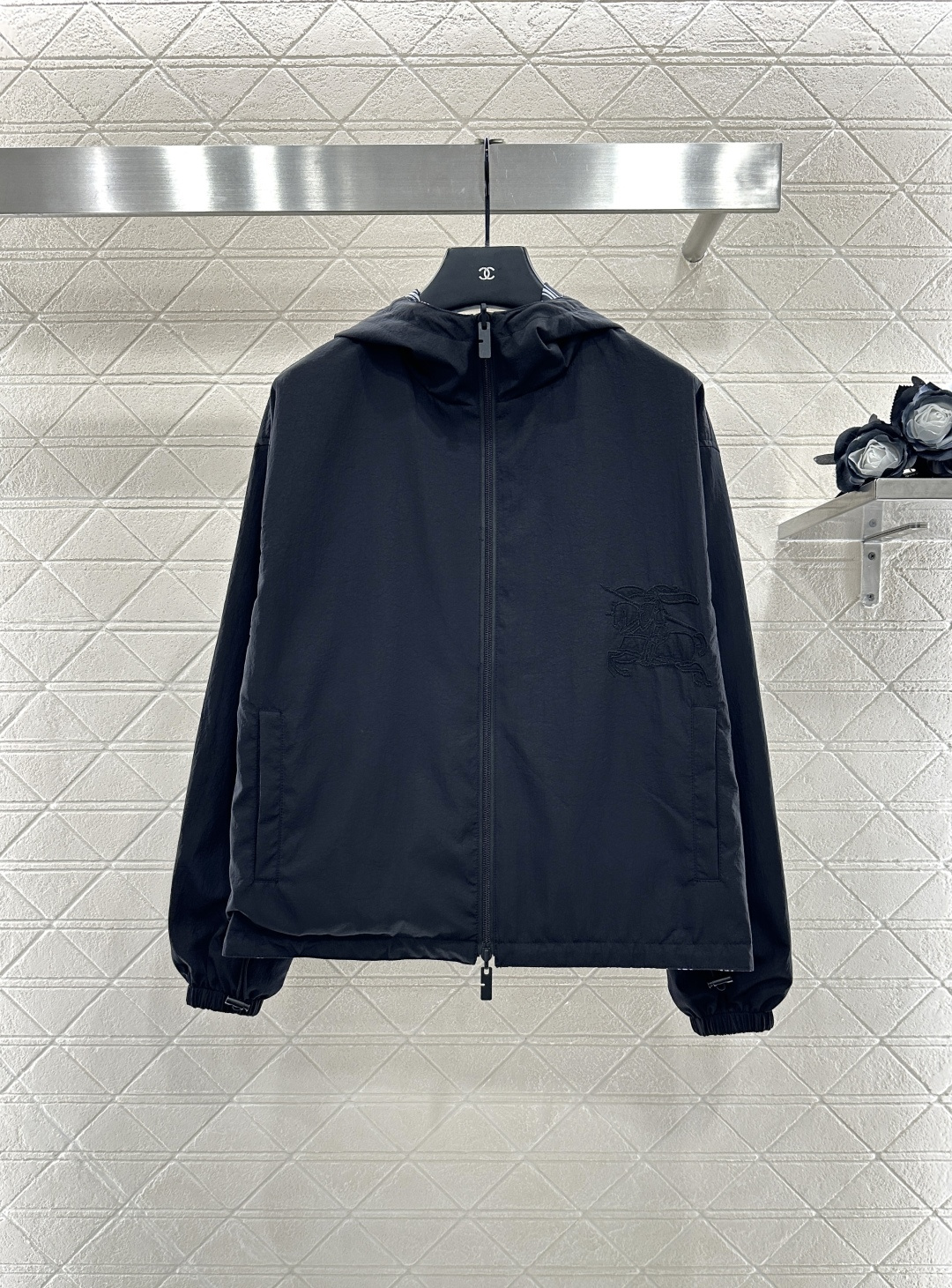 ♥Burberr*♥ 2025新品上架 两面穿连帽格纹外套定制YB进口冲锋尼龙材质 质感挺括有型 亲肤防