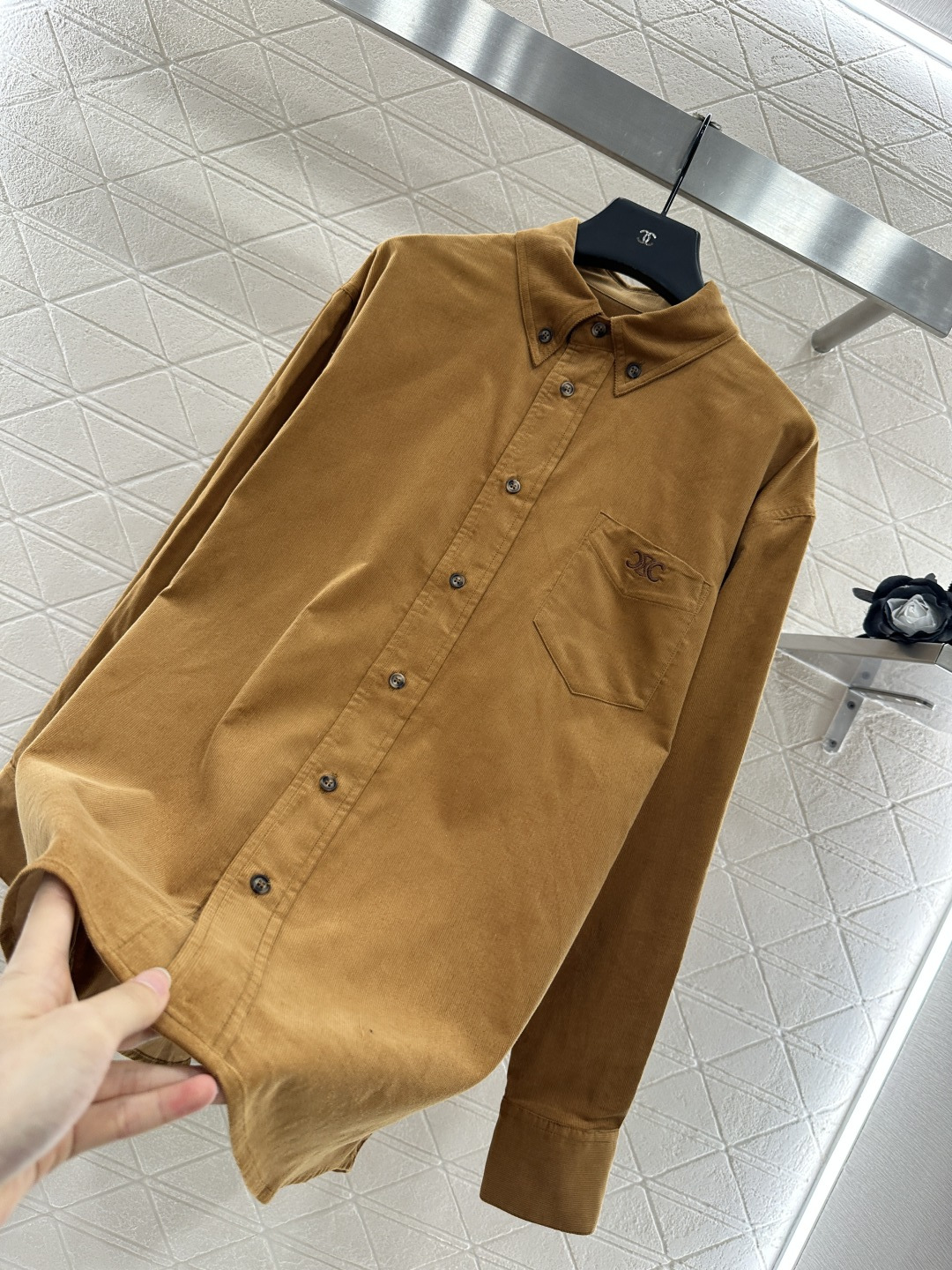 ♥Celin*♥2025新品上架 翻领口袋衬衫外套定制YB灯芯绒全棉材质 质感细腻 纹理清晰 复古棕色适