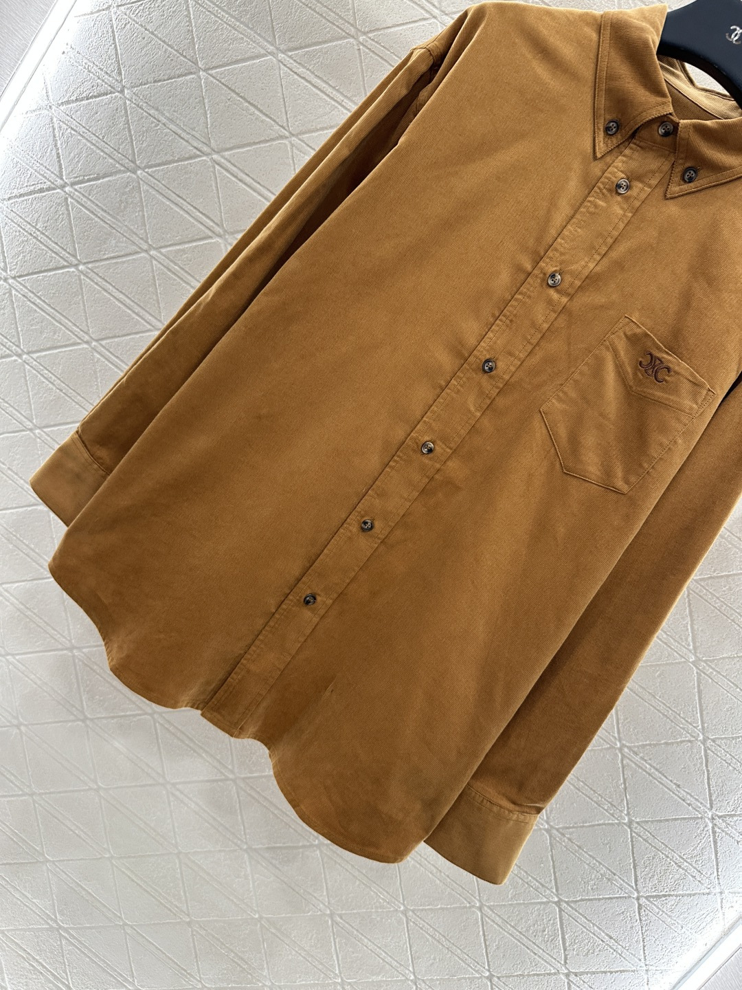 ♥Celin*♥2025新品上架 翻领口袋衬衫外套定制YB灯芯绒全棉材质 质感细腻 纹理清晰 复古棕色适