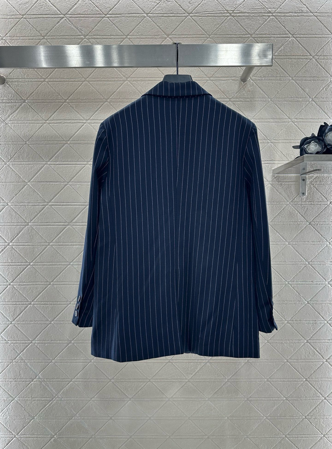 ♥Miumi*♥2025新品上架 廓形条纹西装外套长裤套装定制YB进口材质 质感光泽高级 垂顺有型 正肩