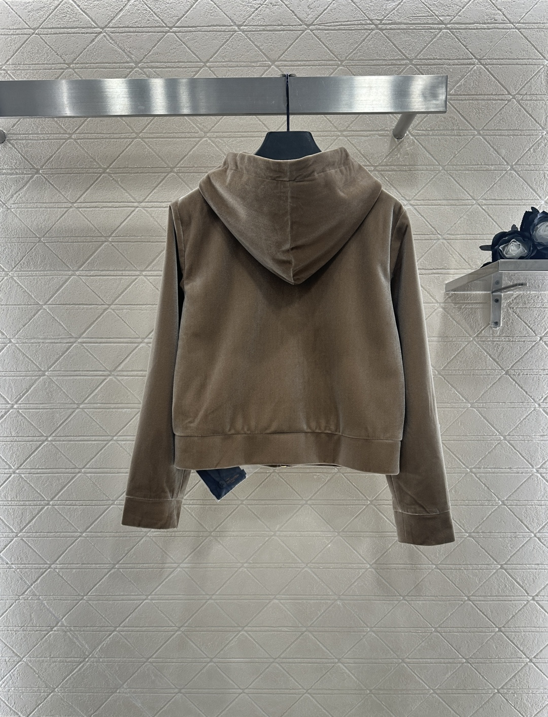 ♥Louis vuitto*♥2025新品上架 连帽休闲外套长裤套装定制YB进口丝绒材质 质感光泽 品相