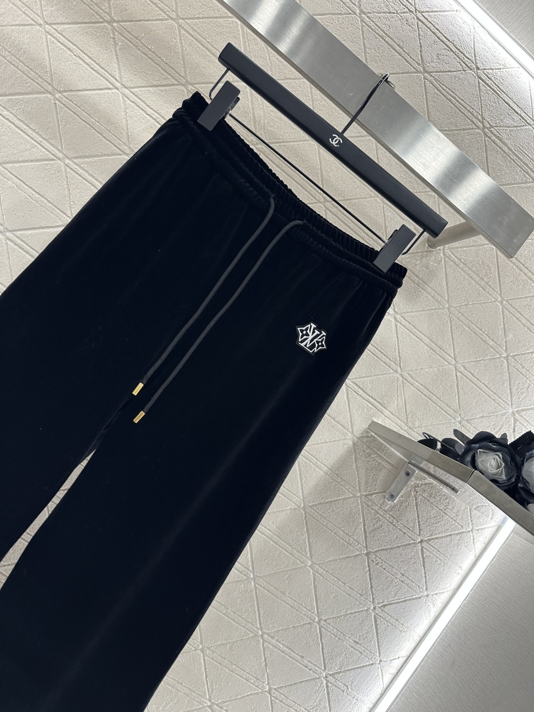 ♥Louis vuitto*♥2025新品上架 连帽休闲外套长裤套装定制YB进口丝绒材质 质感光泽 品相