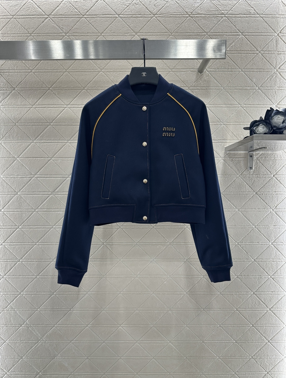 ♥Miumi*♥2025新品上架 短款外套中长半裙套装定制YB进口高织棉材质 质感高级 品相十足 短款外