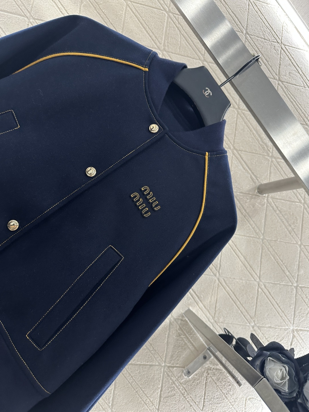 ♥Miumi*♥2025新品上架 短款外套中长半裙套装定制YB进口高织棉材质 质感高级 品相十足 短款外