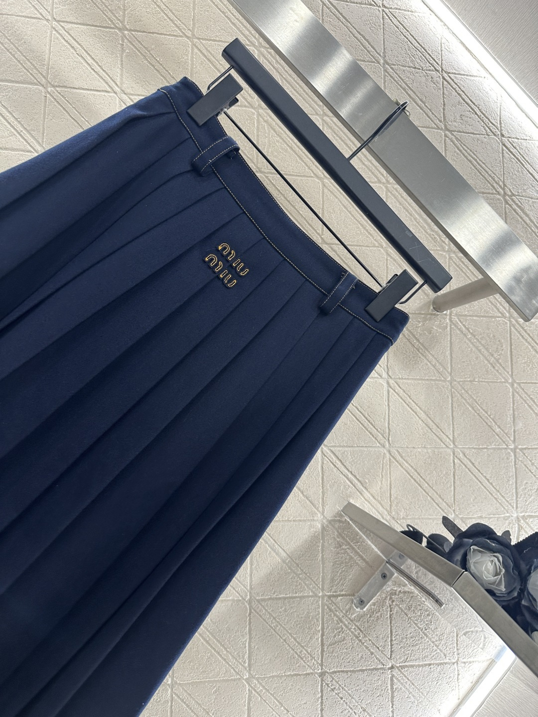 ♥Miumi*♥2025新品上架 短款外套中长半裙套装定制YB进口高织棉材质 质感高级 品相十足 短款外