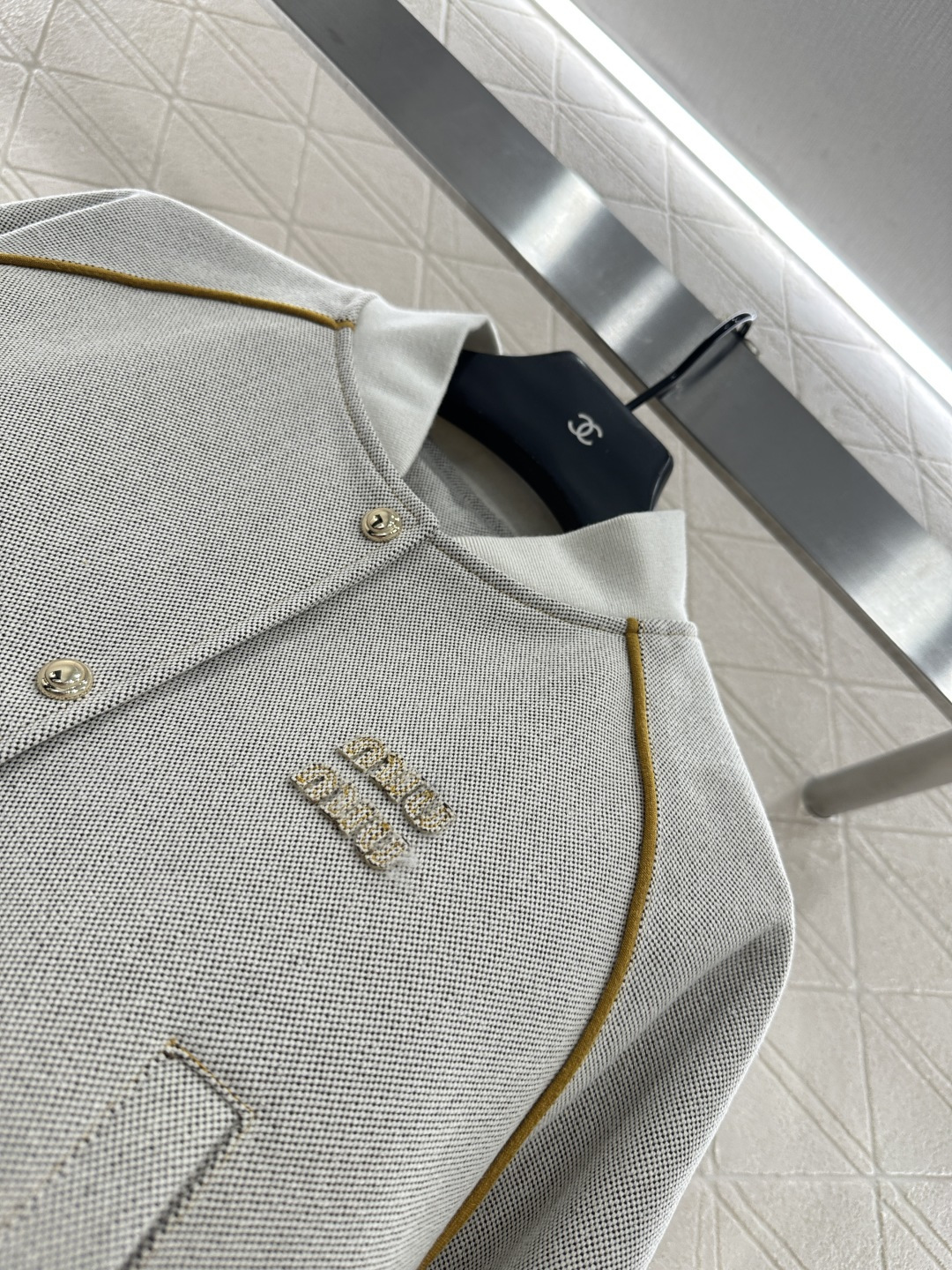 ♥Miumi*♥2025新品上架 短款外套中长半裙套装定制YB进口高织棉材质 质感高级 品相十足 短款外