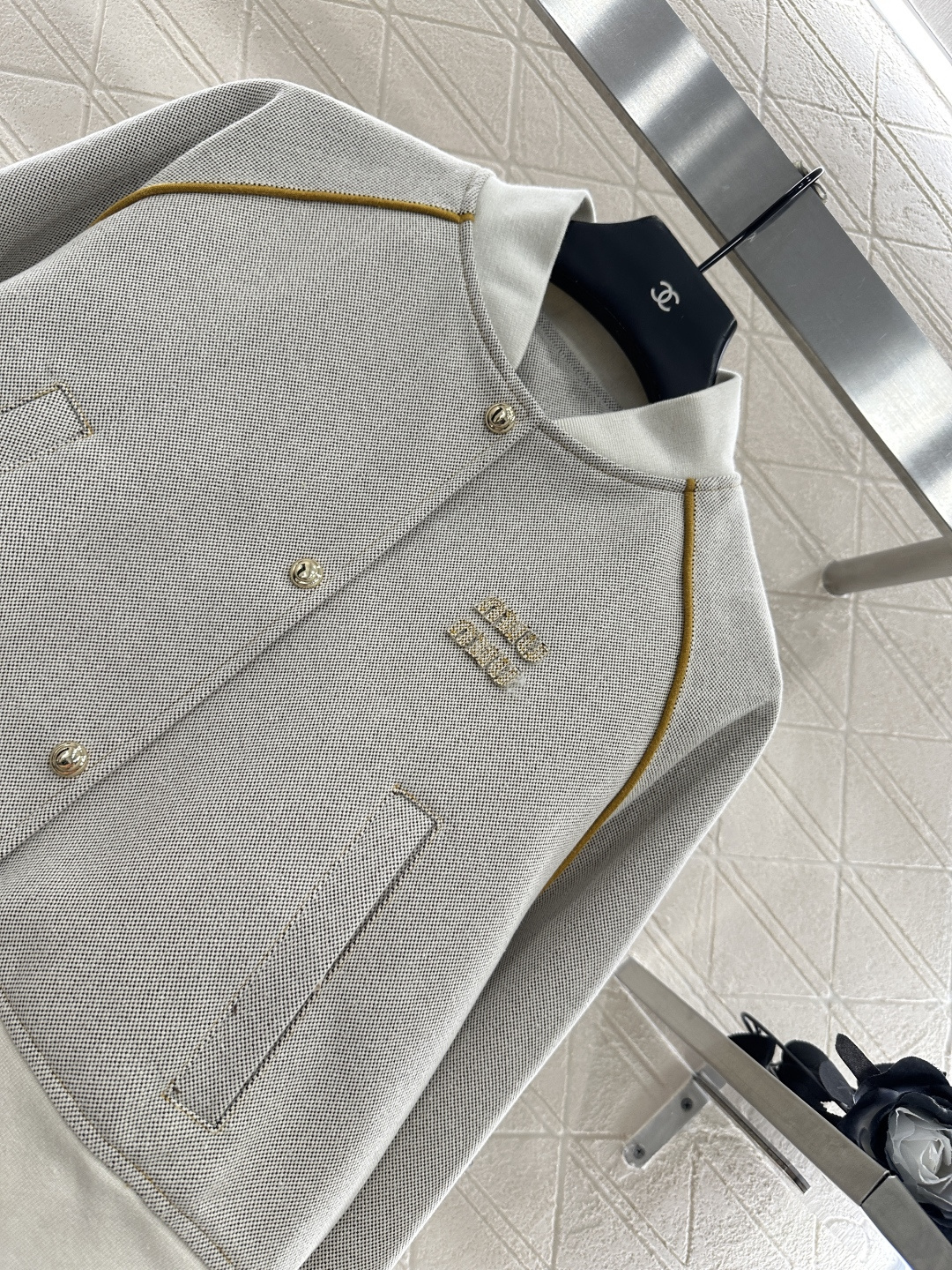 ♥Miumi*♥2025新品上架 短款外套中长半裙套装定制YB进口高织棉材质 质感高级 品相十足 短款外