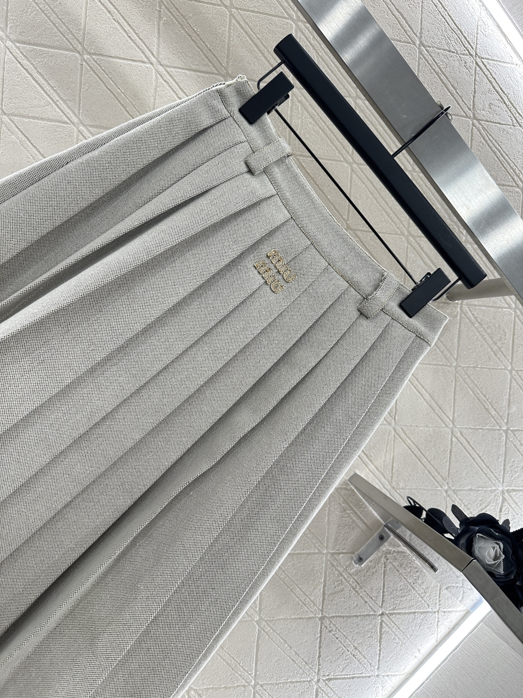 ♥Miumi*♥2025新品上架 短款外套中长半裙套装定制YB进口高织棉材质 质感高级 品相十足 短款外