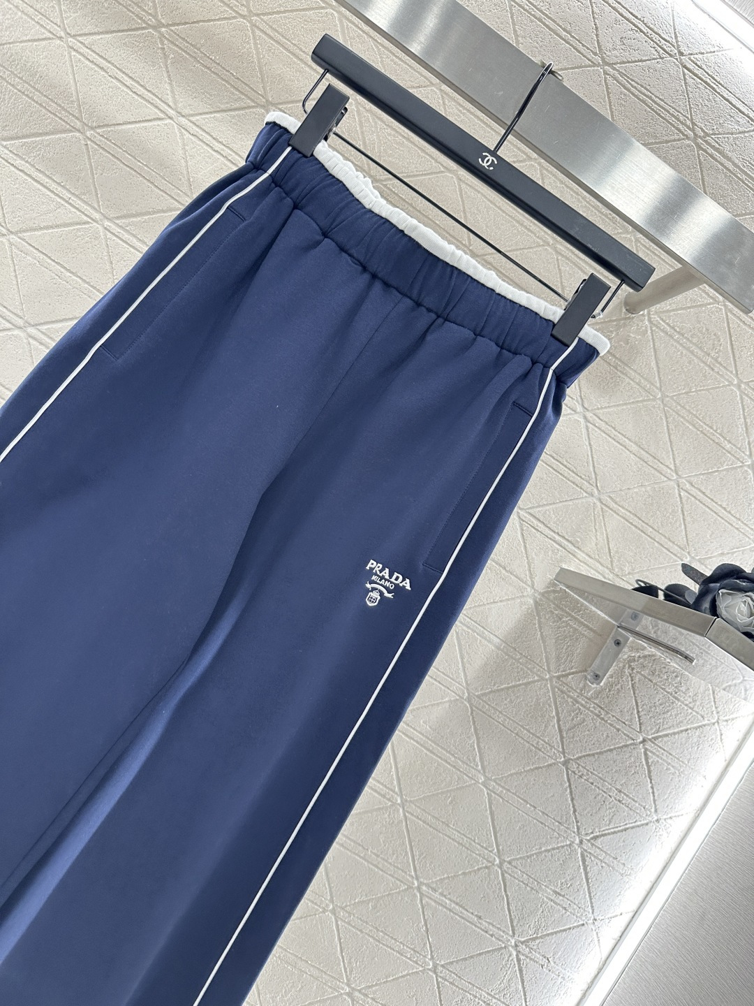 ♥Prad*♥2025新品上架 连帽休闲外套长裤套装定制YB进口材质 质感光泽 品相高级 常规连帽外套 