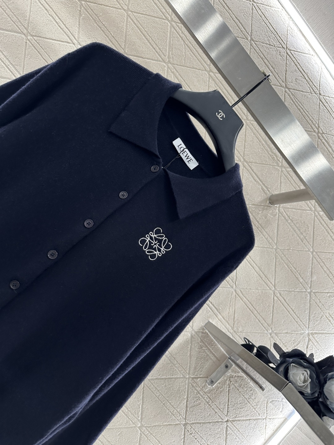 ♥Loew*♥2025新品上架 刺绣图腾翻领针织开衫定制YB羊绒羊毛纱线织造 质感细腻 舒适亲肤 翻领针