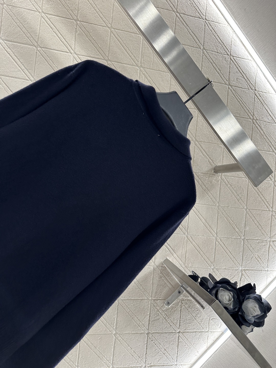 ♥Loew*♥2025新品上架 刺绣图腾翻领针织开衫定制YB羊绒羊毛纱线织造 质感细腻 舒适亲肤 翻领针