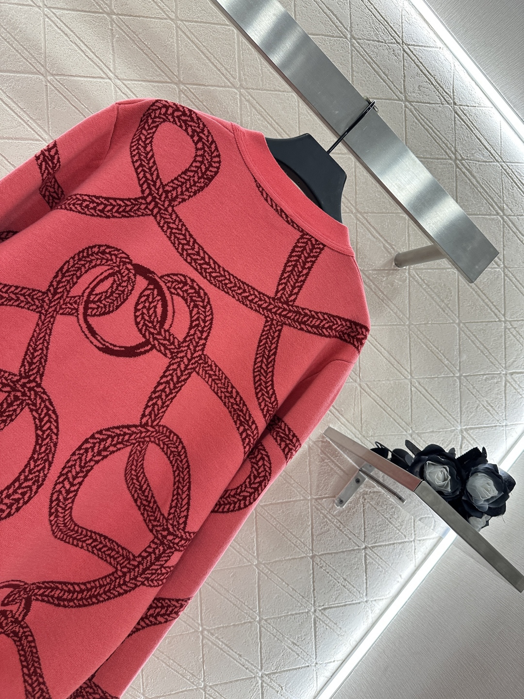 ♥Herme*♥2025新品上架 撞色带链扣针织开衫定制YB羊毛纱线织造 密度细针织造 清晰毛感肌理 舒