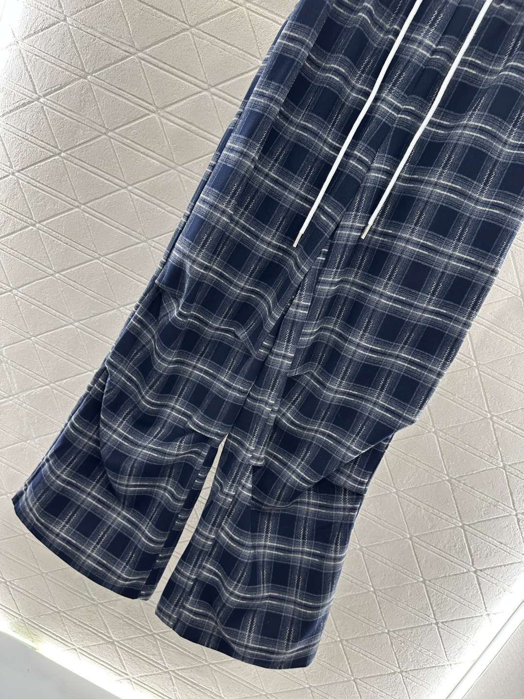 ♥Miumi*♥2025新品上架 格纹褶皱抽绳长裤定制YB进口材质 质感柔软亲肤 垂感更强 品相高级 高