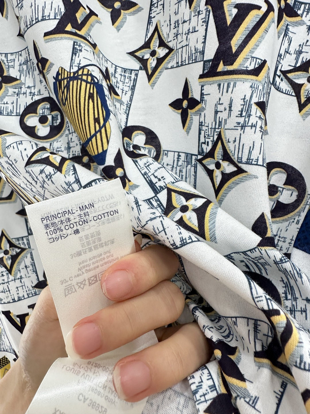 ♥Louis Vuitto*♥2025新品上架 箱包印花链条𝑇𝑒𝑒定制YB斜纹全棉材质 质感细腻 透气舒