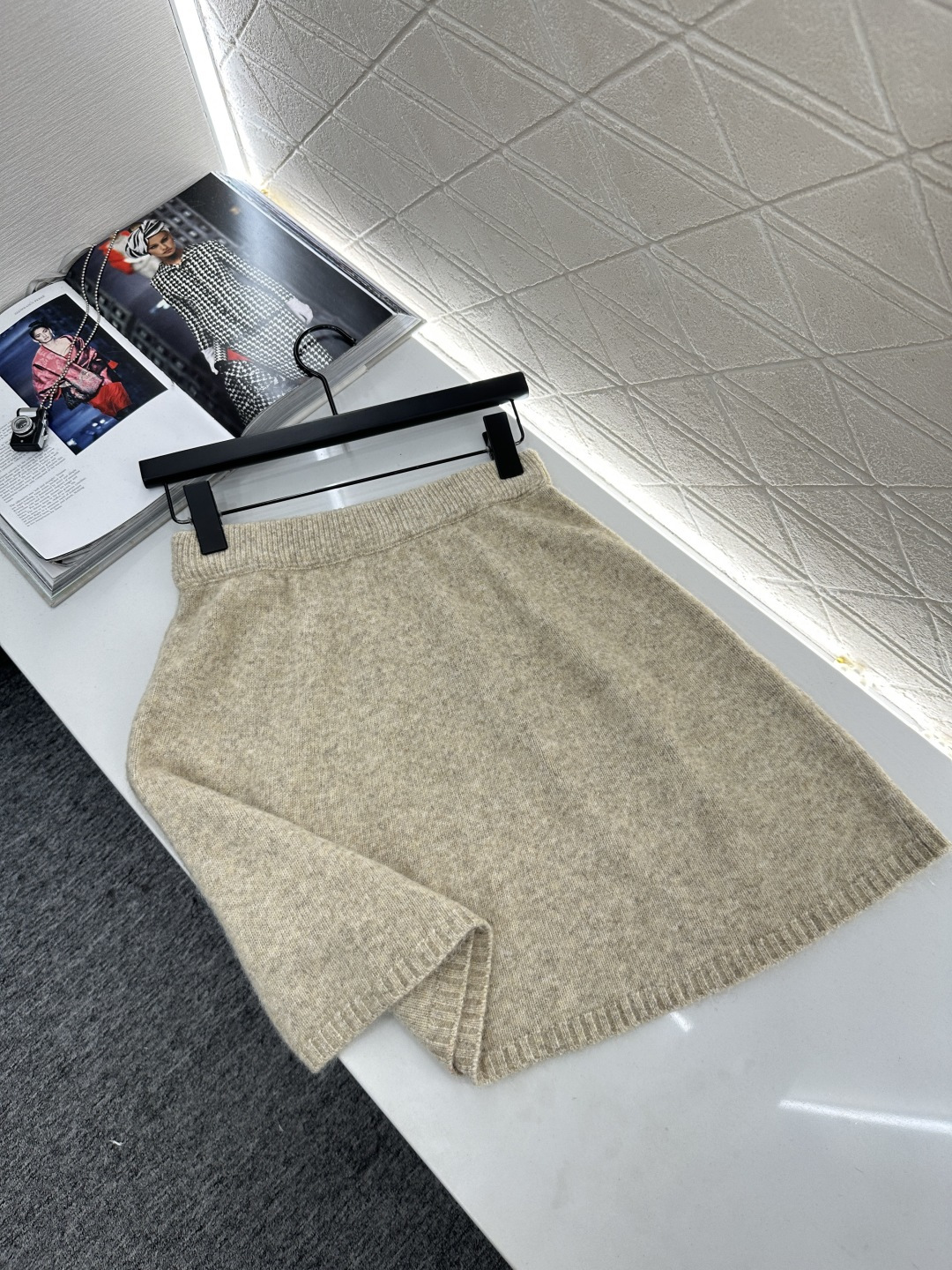 ♥Miumi*♥2025新品上架圆领针织开衫背心短裙三件套定制YB羊绒羊毛纱线织造 质感细腻 穿搭舒适 