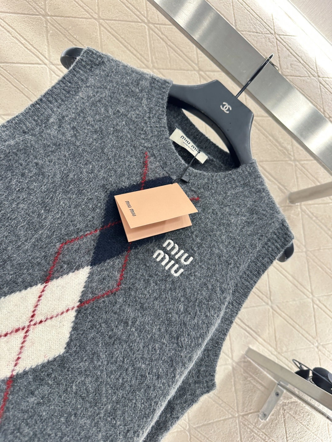 ♥Miumi*♥2025新品上架圆领针织开衫背心短裙三件套定制YB羊绒羊毛纱线织造 质感细腻 穿搭舒适 