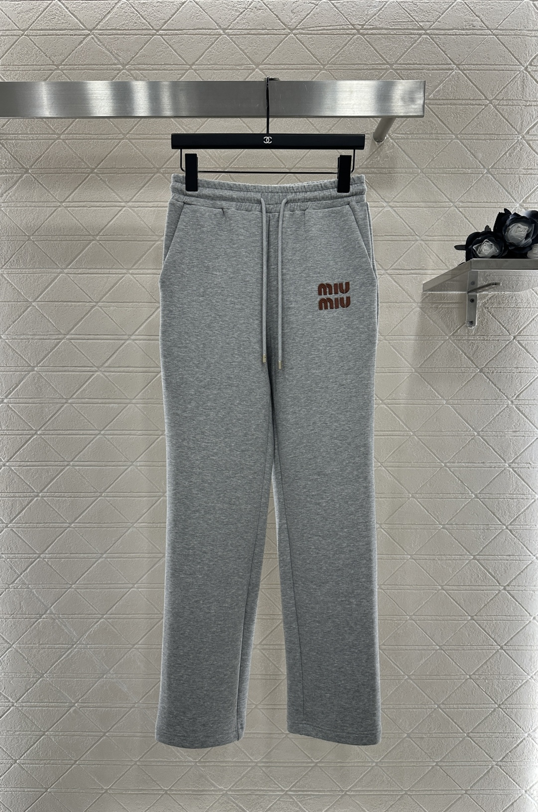 ♥Miumi*♥2025新品上架 大翻领字母卫衣长裤套装定制YB斜纹全棉材质 柔软亲肤 久洗不易变形气球