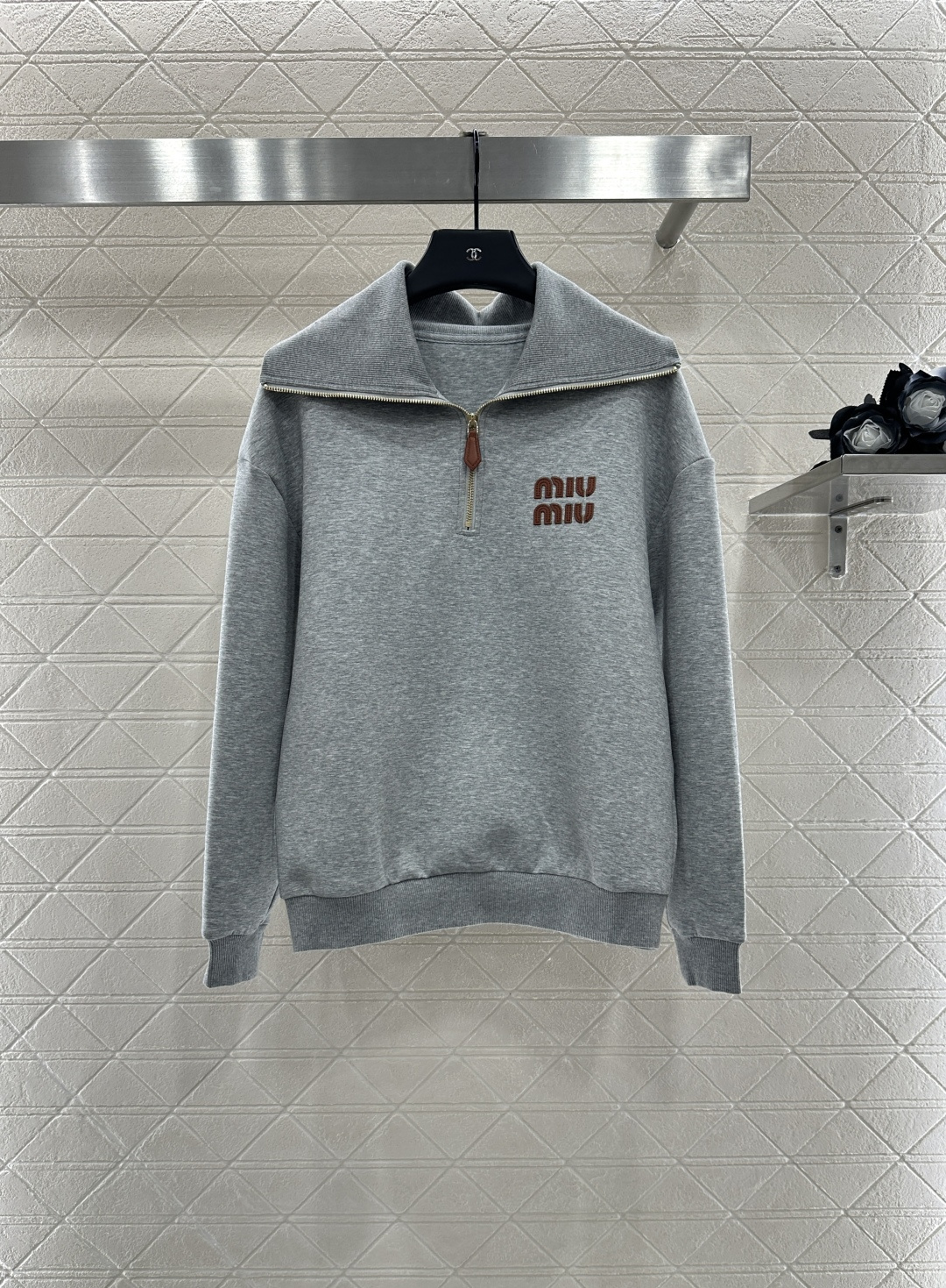 ♥Miumi*♥2025新品上架 大翻领字母卫衣长裤套装定制YB斜纹全棉材质 柔软亲肤 久洗不易变形气球