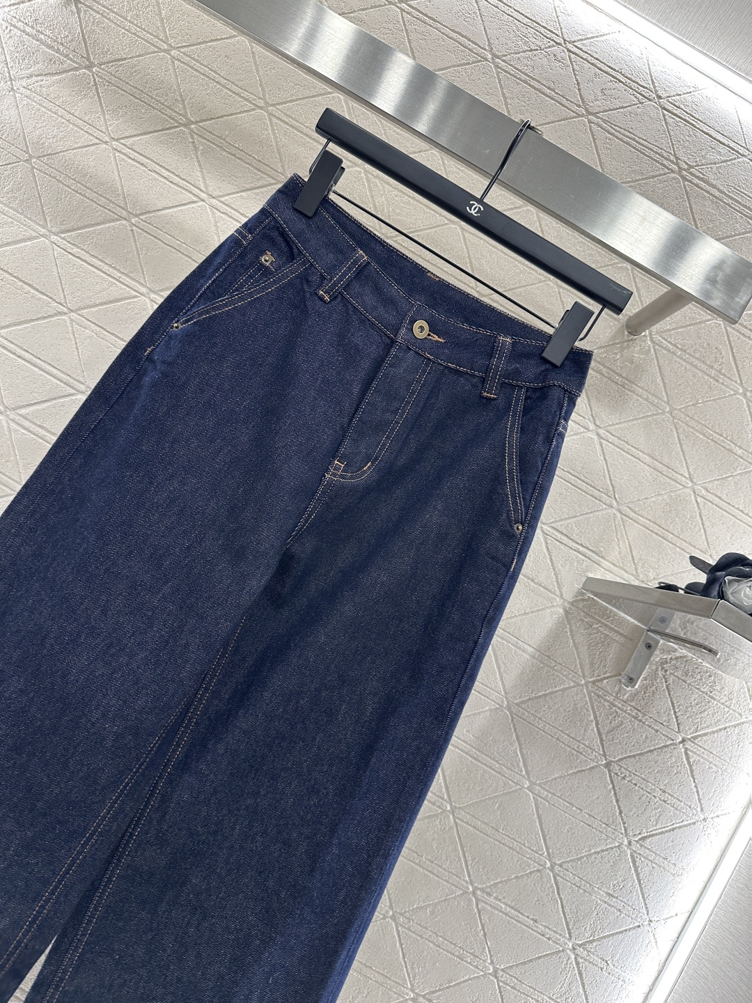 ♥Louis Vuitto*♥2025新品上架 樱桃印花牛仔长裤定制YB斜纹棉牛仔面料 透气性佳 柔软亲