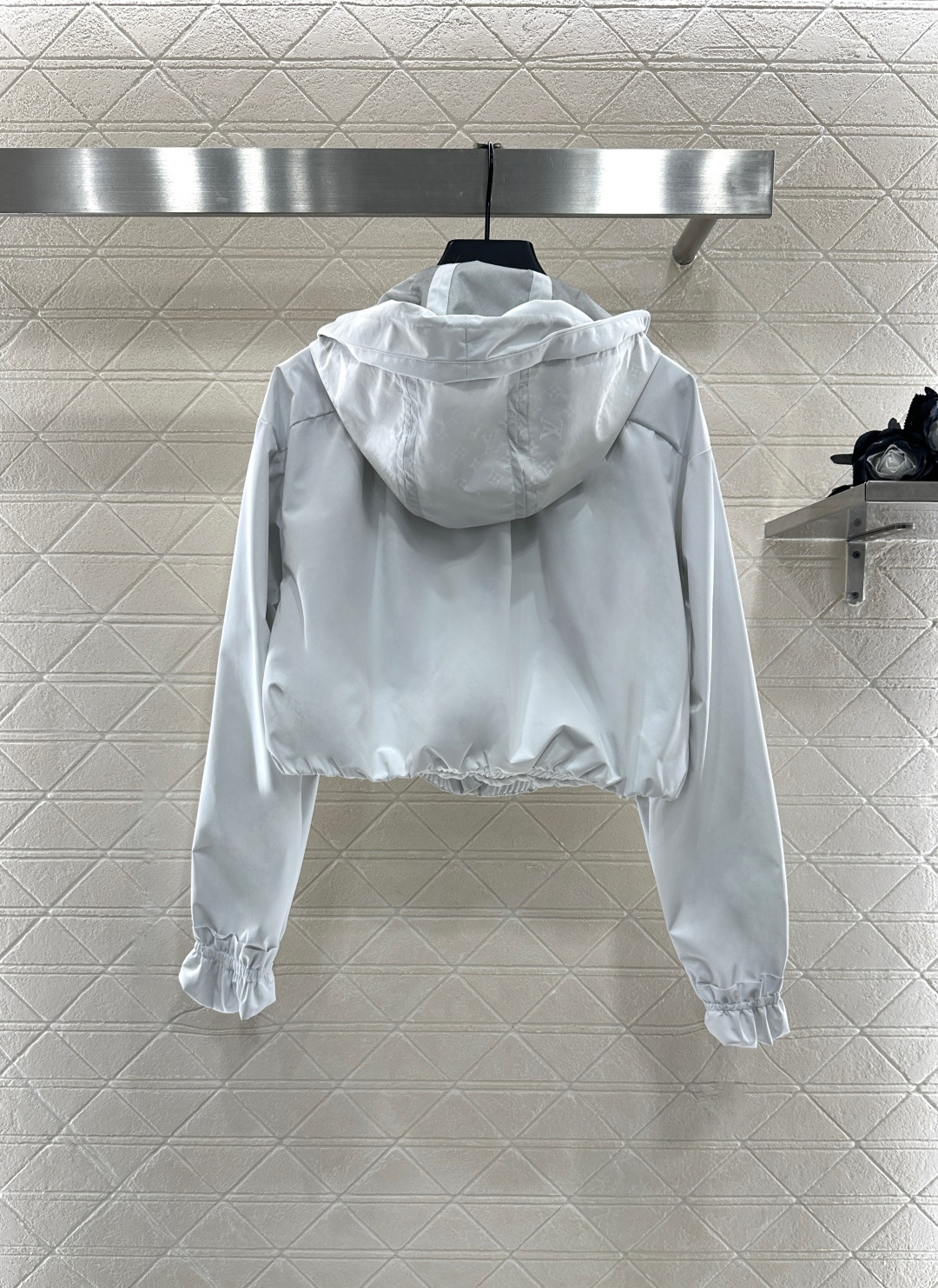 ♥Louis Vuitto*♥2025新品上架 连帽提花冲锋夹克定制YB进口加厚冲锋尼龙材质 透气舒适 