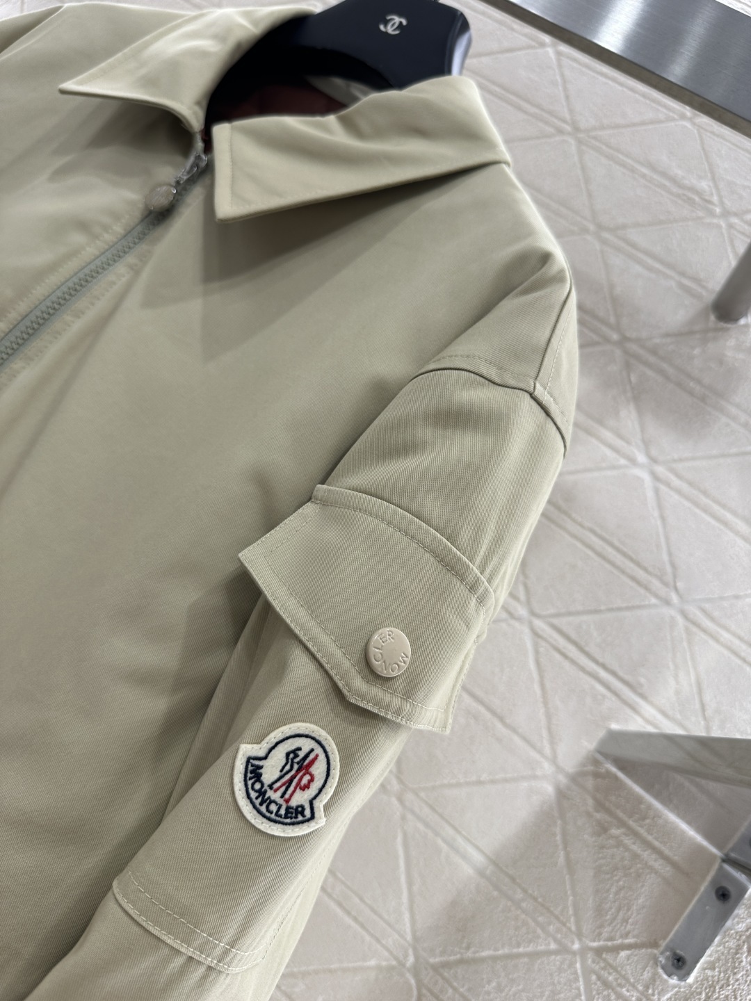 ♥Moncle*♥2025新品上架 翻领风衣棉服双层外套定制YB斜纹全棉材质 品相还原 质感高级 外层拉