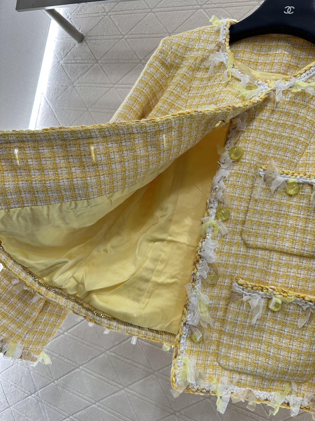 ♥Chane*♥2025新品上架 絮状捆边山茶花洋装外套定制YB进口羊毛呢材质 肌理明显 质感上乘 粗花