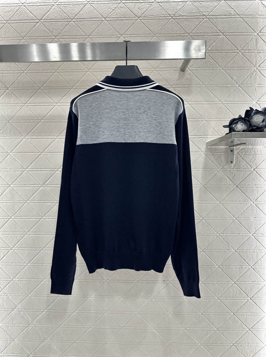 ♥Miumi*♥2025新品上架 翻领针织长袖定制YB羊毛纱线织造 柔软舒适 洋气显瘦 翻领𝑝𝑜𝑙𝑜长袖