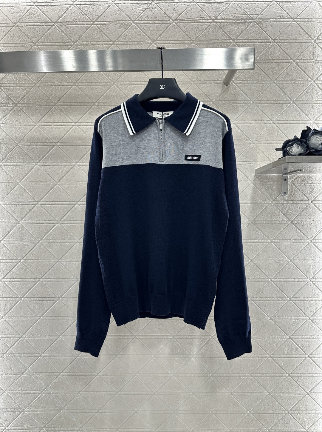 ♥Miumi*♥2025新品上架 翻领针织长袖定制YB羊毛纱线织造 柔软舒适 洋气显瘦 翻领𝑝𝑜𝑙𝑜长袖