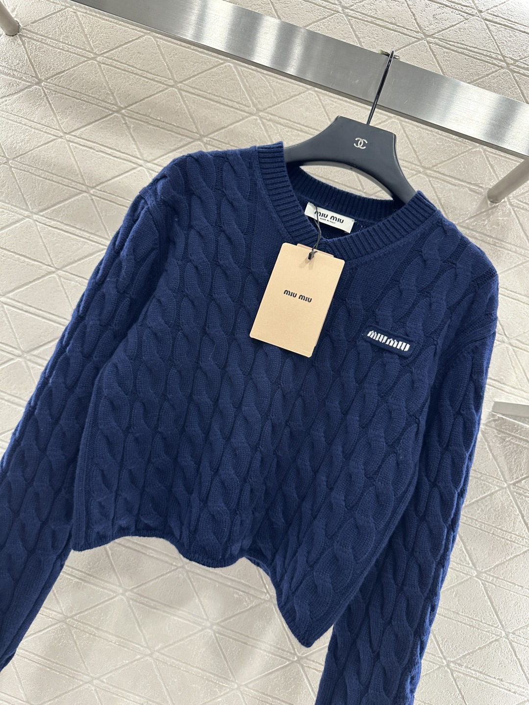 ♥Miumi*♥2025新品上架 麻花编织套头毛衣定制YB羊毛纱线织造 质感高级 舒适柔软 V领针织长袖