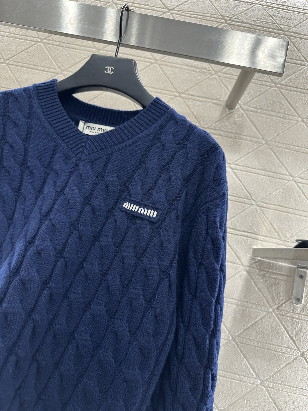 ♥Miumi*♥2025新品上架 麻花编织套头毛衣定制YB羊毛纱线织造 质感高级 舒适柔软 V领针织长袖