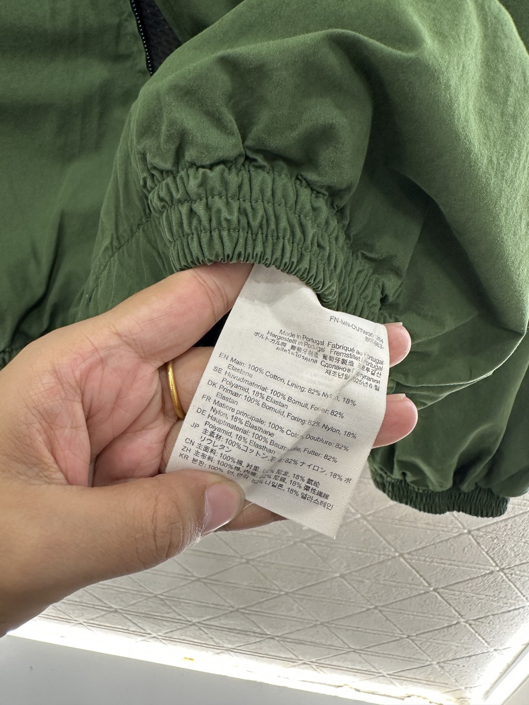 ♥Acne studio*♥2025新品上架 字母冲锋外套定制YB进口冲锋材质 质感高级 挺括有型 拉链