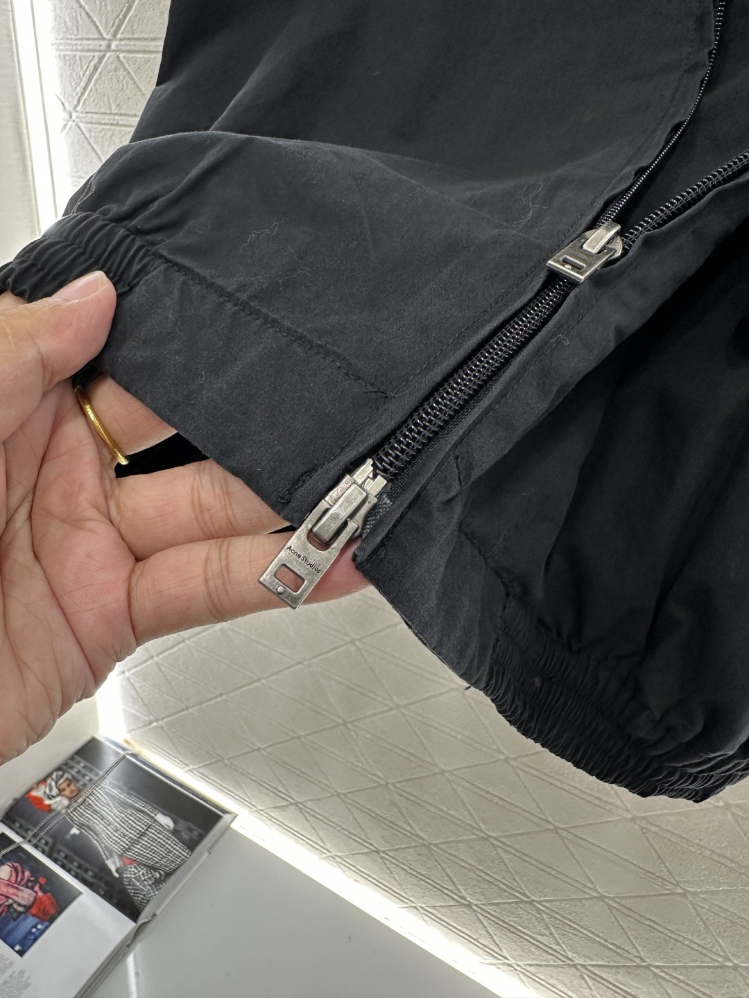 ♥Acne studio*♥2025新品上架 字母冲锋外套定制YB进口冲锋材质 质感高级 挺括有型 拉链