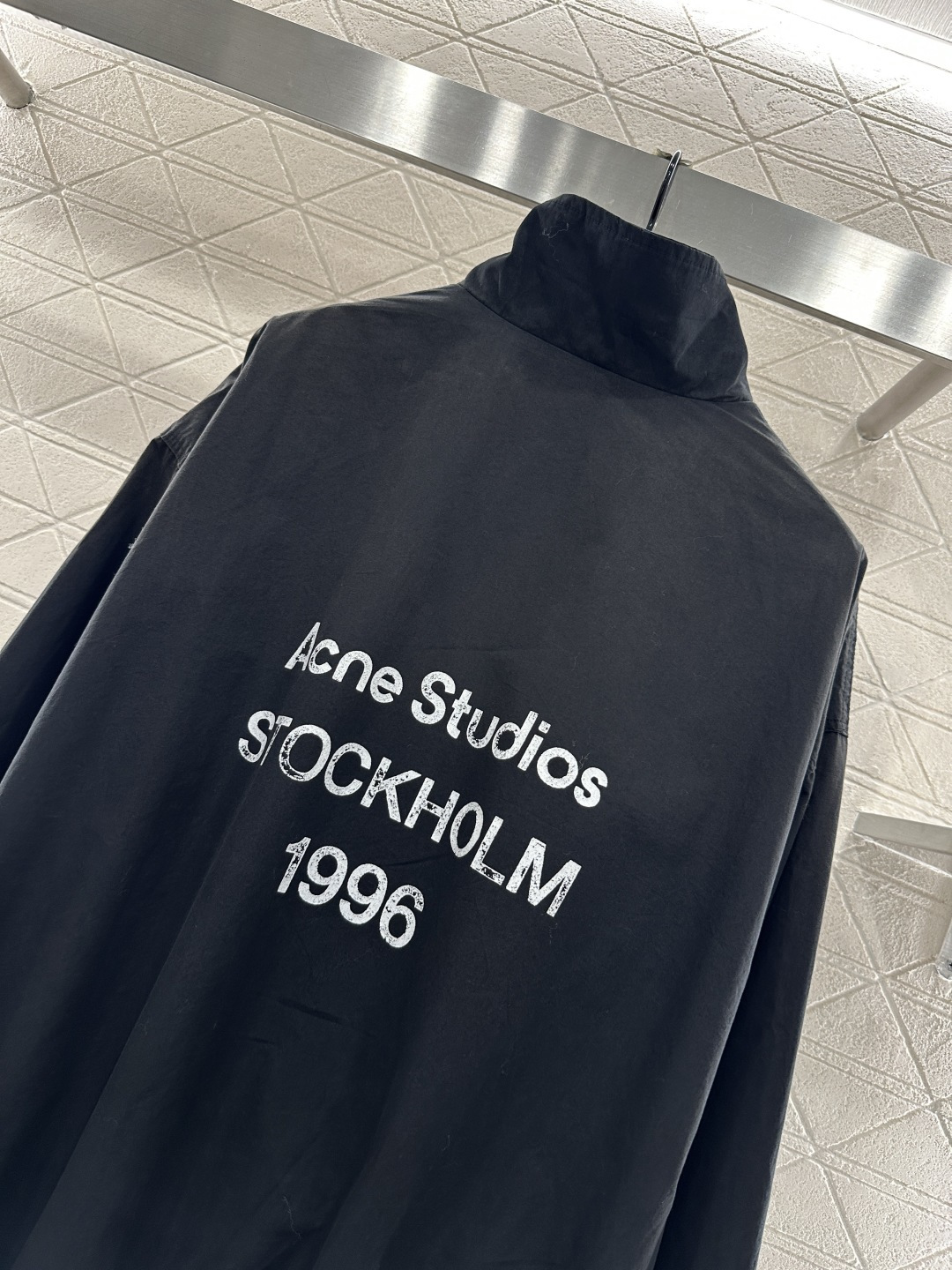 ♥Acne studio*♥2025新品上架 字母冲锋外套定制YB进口冲锋材质 质感高级 挺括有型 拉链