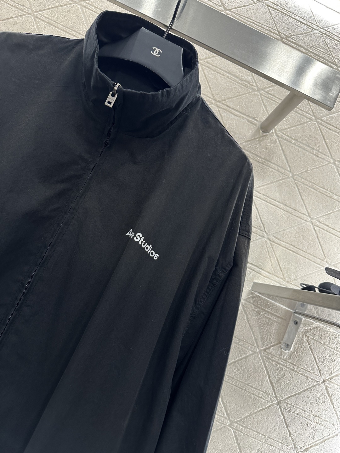 ♥Acne studio*♥2025新品上架 字母冲锋外套定制YB进口冲锋材质 质感高级 挺括有型 拉链