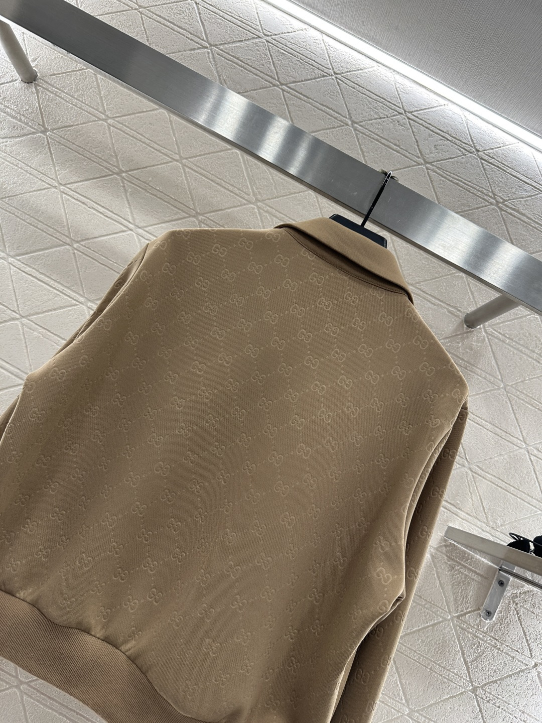 ♥Gucc*♥2025新品上架 烧花拉链外套长裤套装定制YB斜纹全棉材质 舒适垂顺 穿搭洋气 翻领拉链外