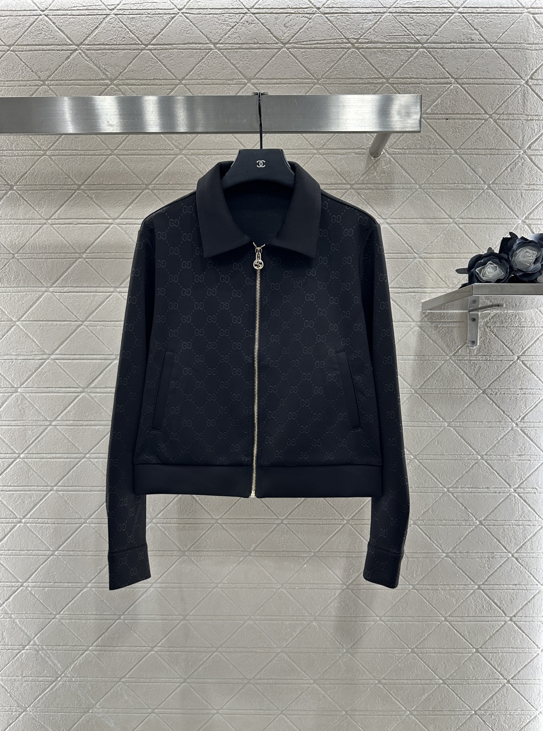 ♥Gucc*♥2025新品上架 烧花拉链外套长裤套装定制YB斜纹全棉材质 舒适垂顺 穿搭洋气 翻领拉链外