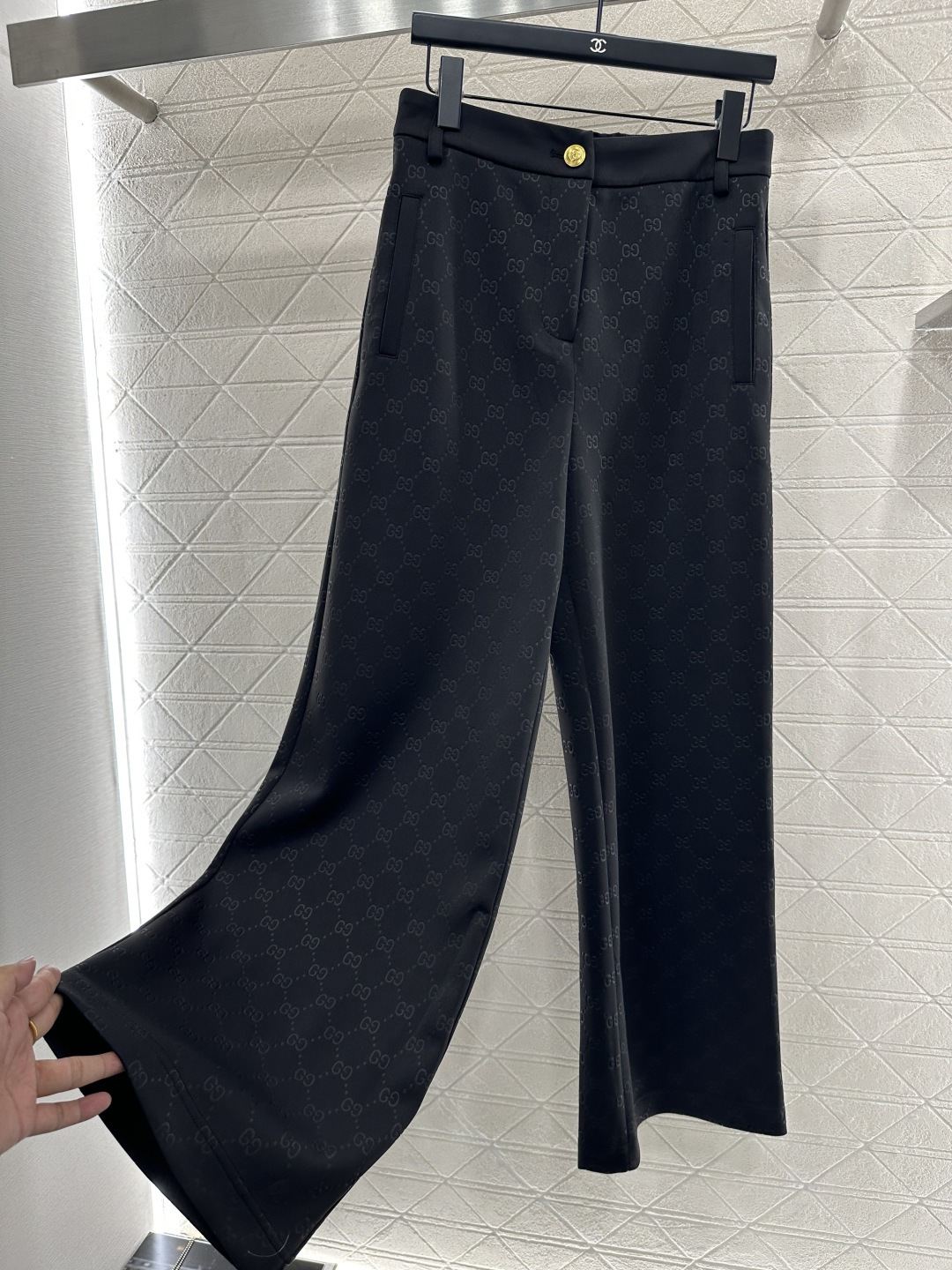 ♥Gucc*♥2025新品上架 烧花拉链外套长裤套装定制YB斜纹全棉材质 舒适垂顺 穿搭洋气 翻领拉链外