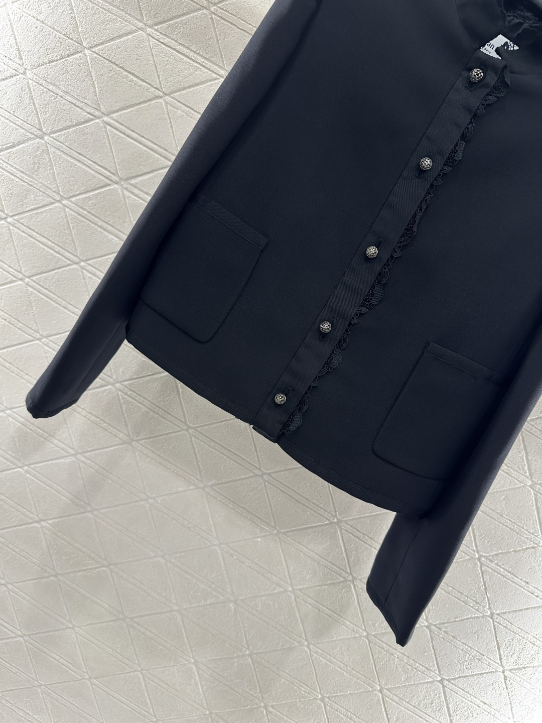 ♥Dio*♥2025新品上架 小立领绣花西装外套定制YB进口百分百丝毛材质 质感光泽 垂感更强 品相高级