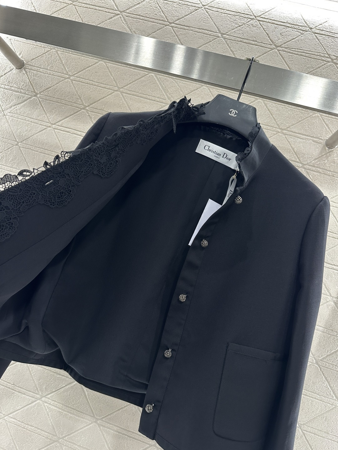 ♥Dio*♥2025新品上架 小立领绣花西装外套定制YB进口百分百丝毛材质 质感光泽 垂感更强 品相高级