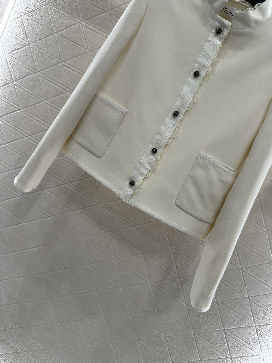 ♥Dio*♥2025新品上架 小立领绣花西装外套定制YB进口百分百丝毛材质 质感光泽 垂感更强 品相高级