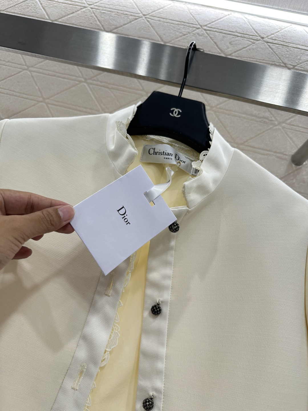 ♥Dio*♥2025新品上架 小立领绣花西装外套定制YB进口百分百丝毛材质 质感光泽 垂感更强 品相高级