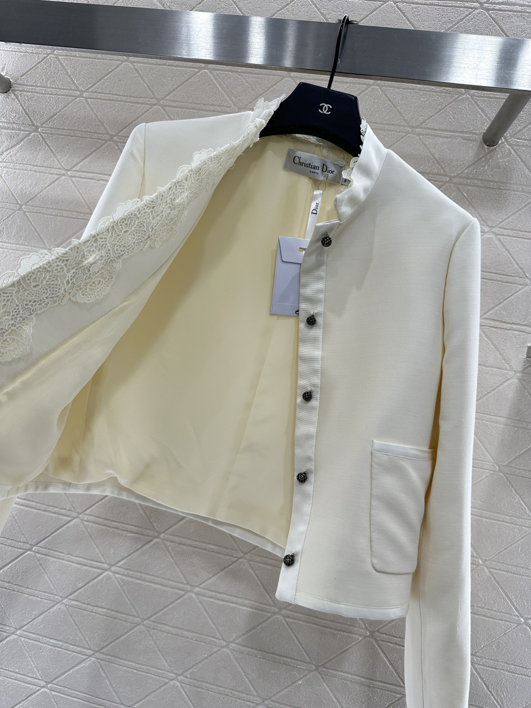 ♥Dio*♥2025新品上架 小立领绣花西装外套定制YB进口百分百丝毛材质 质感光泽 垂感更强 品相高级